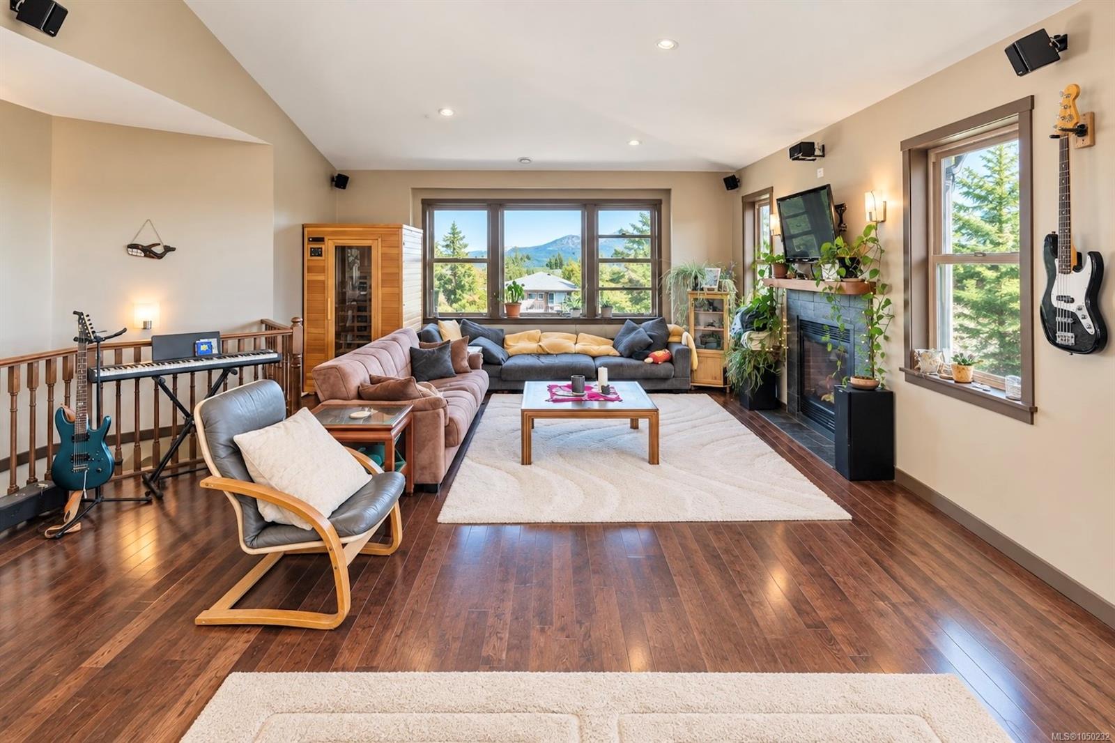 850 Lorne White Pl — listing photo 13 of 38