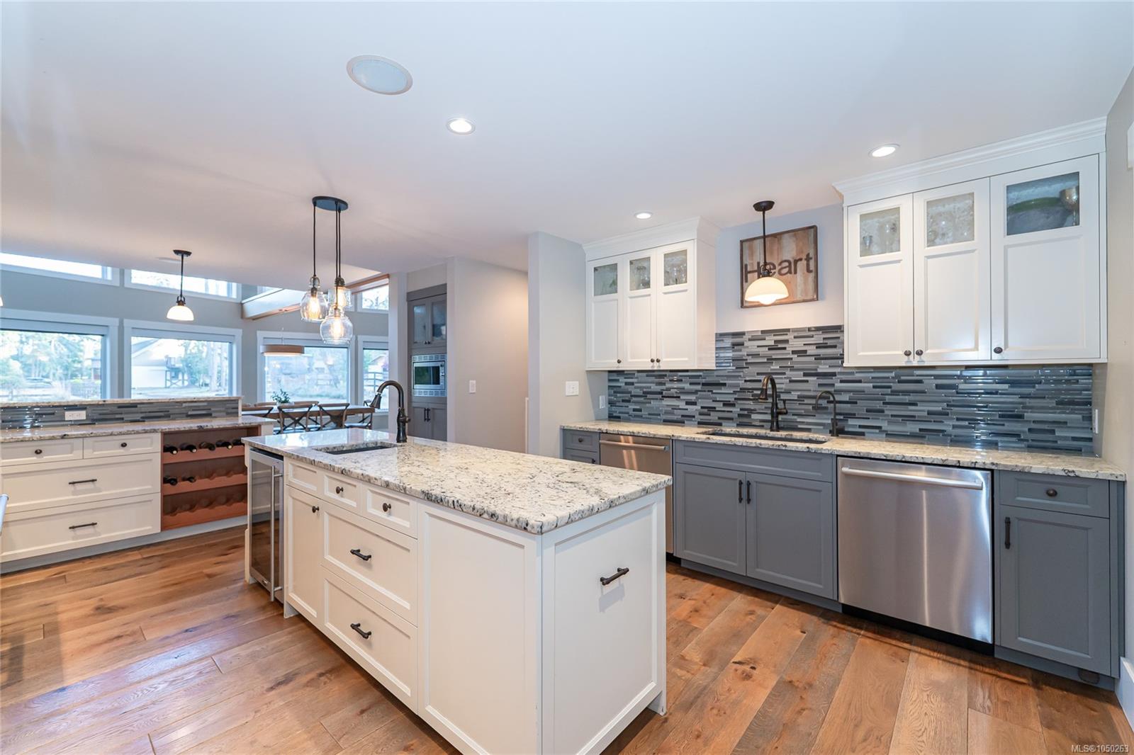 2065 Sanders Rd — listing photo 13 of 89