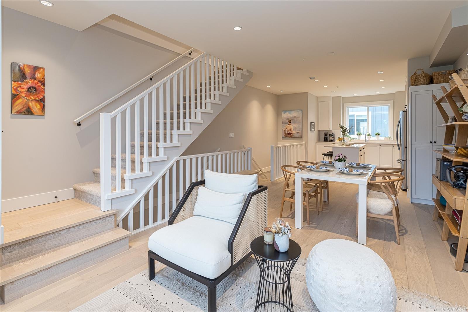 13-10480 Resthaven Dr — listing photo 12 of 42