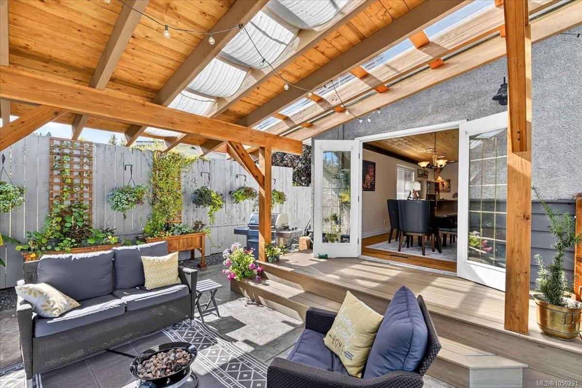2955 15th Ave — listing photo 12 of 64
