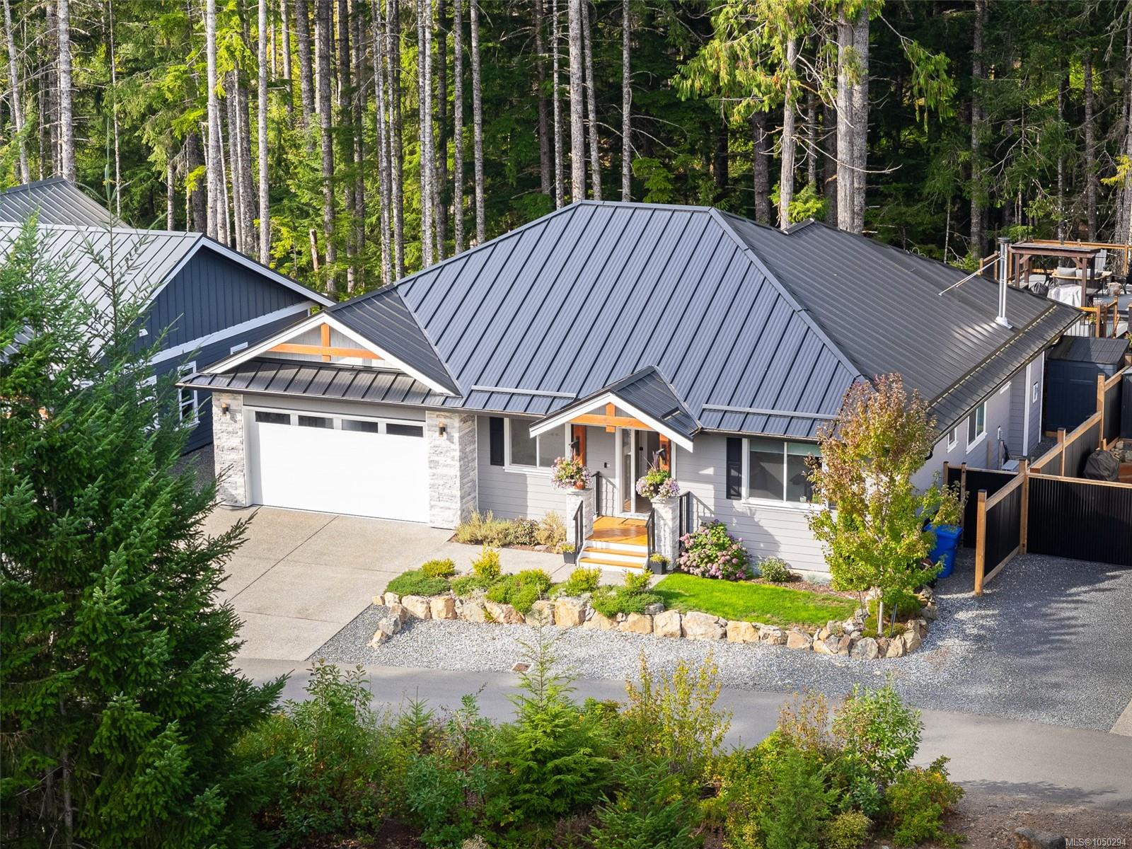 120 Trailhead Cir, Shawnigan Lake
