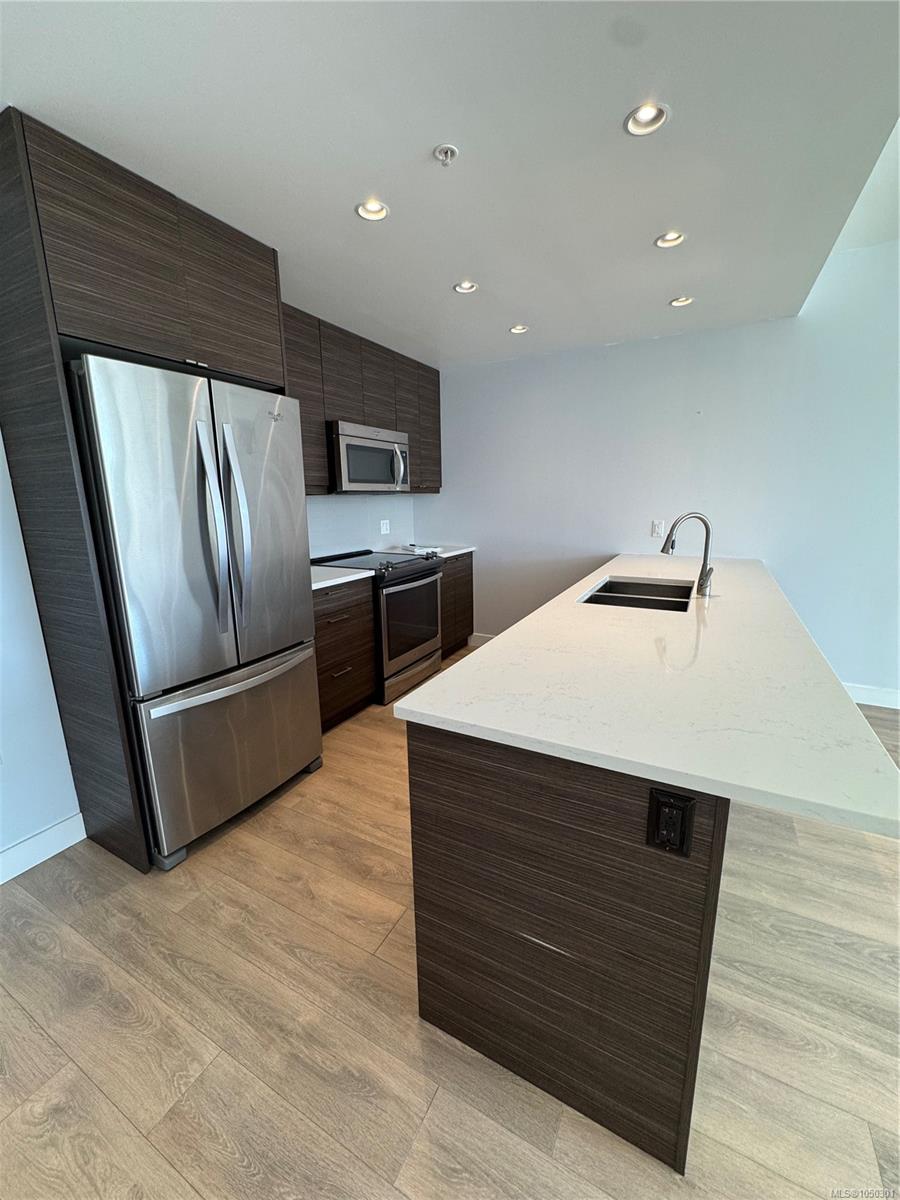 303-300 Belmont Rd — listing photo 5 of 26