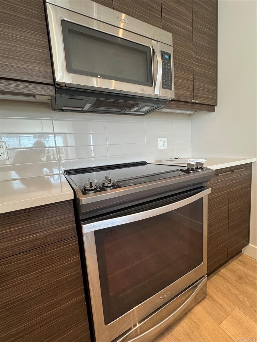 303-300 Belmont Rd — listing photo 8 of 26
