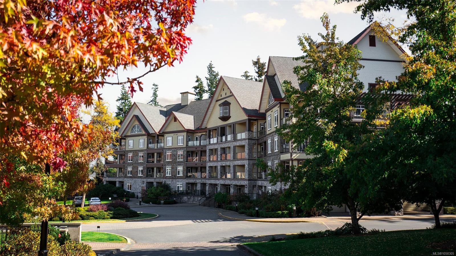 219-1375 Bear Mountain Pkwy — listing photo 3 of 31