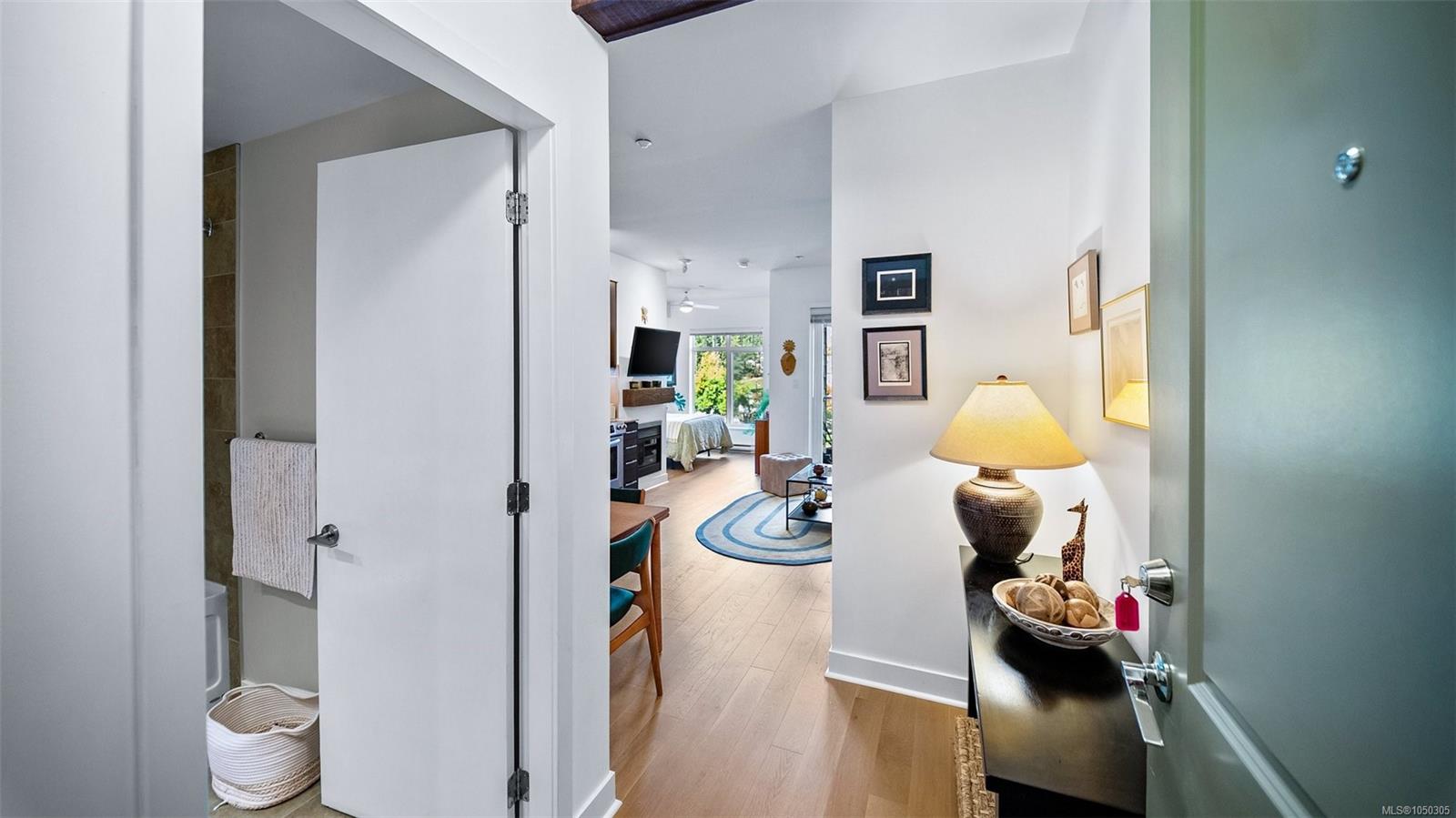 219-1375 Bear Mountain Pkwy — listing photo 8 of 31