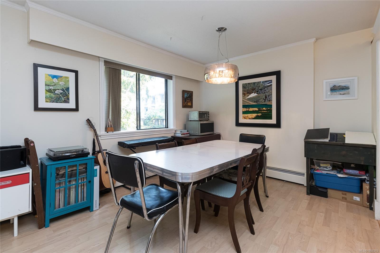 101-1050 Park Blvd — listing photo 12 of 26