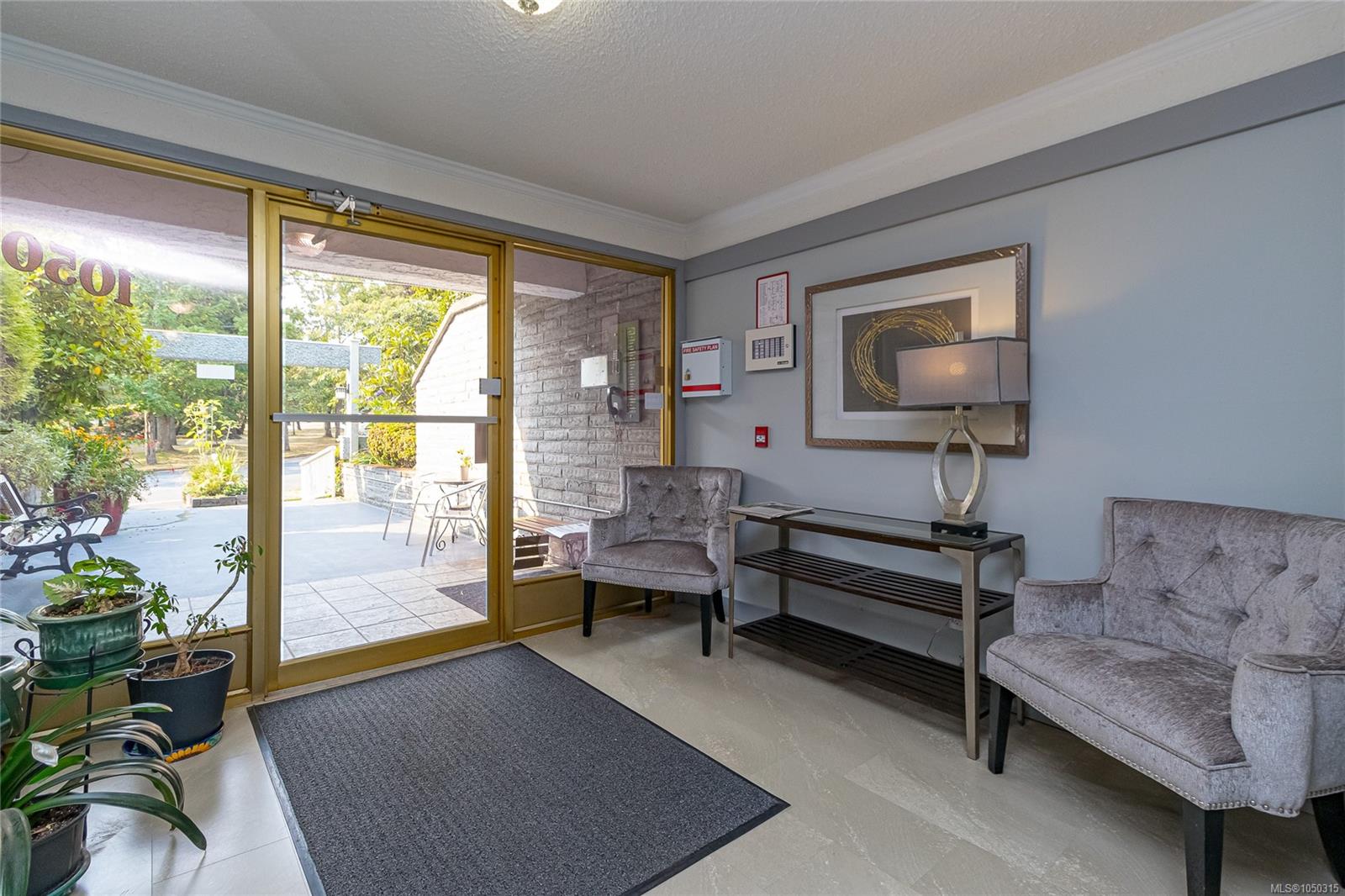 101-1050 Park Blvd — listing photo 6 of 26