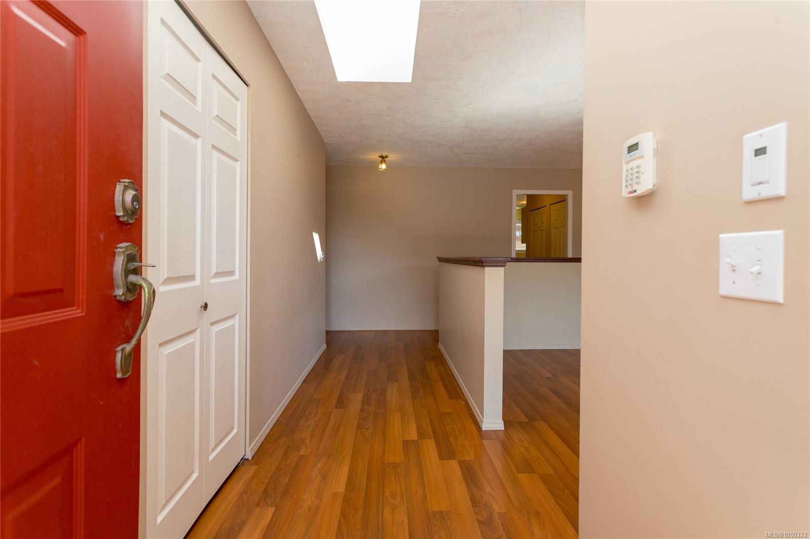 2128 Colinwood Rd — listing photo 4 of 25