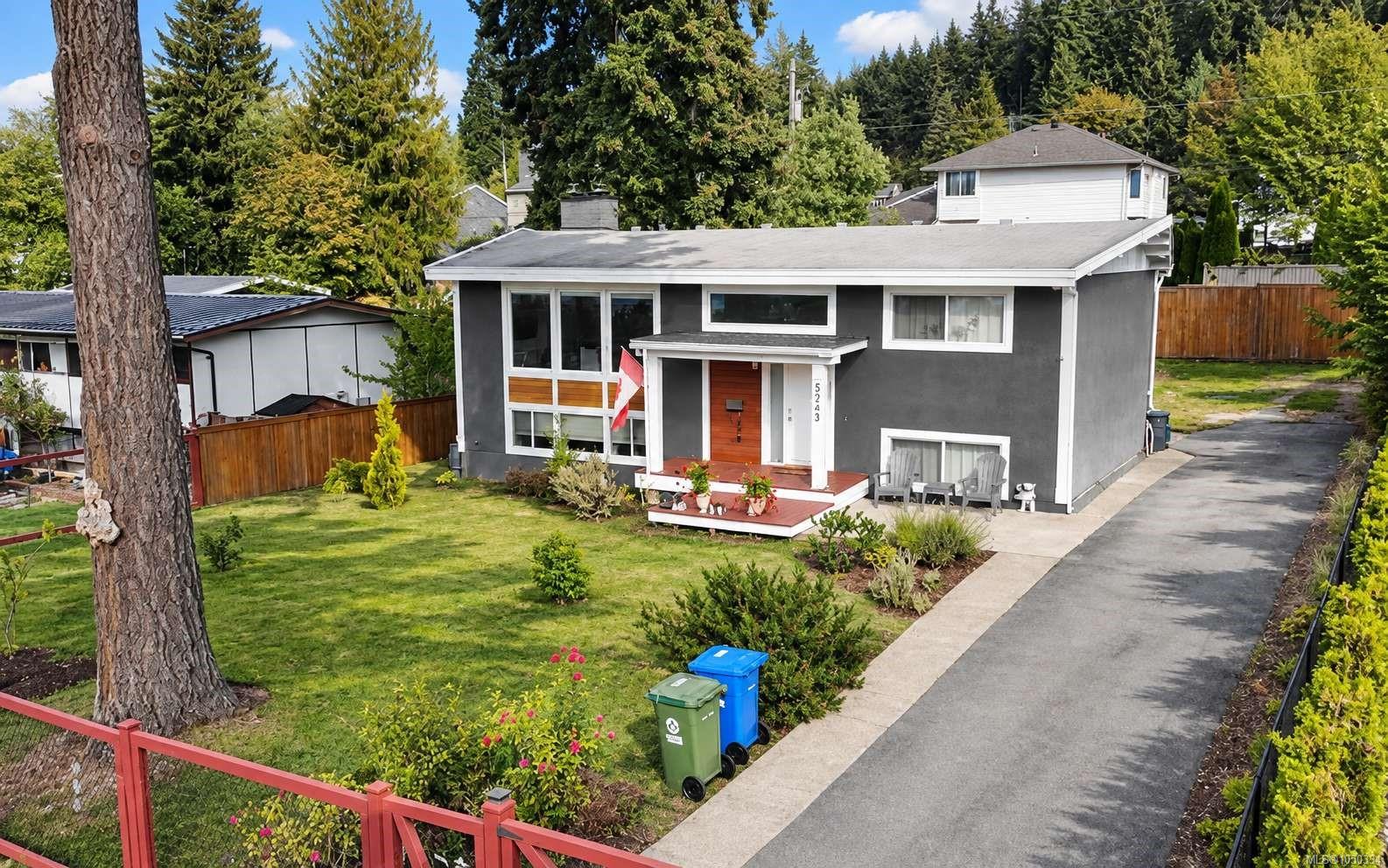 2349 Anderson Ave photo 5