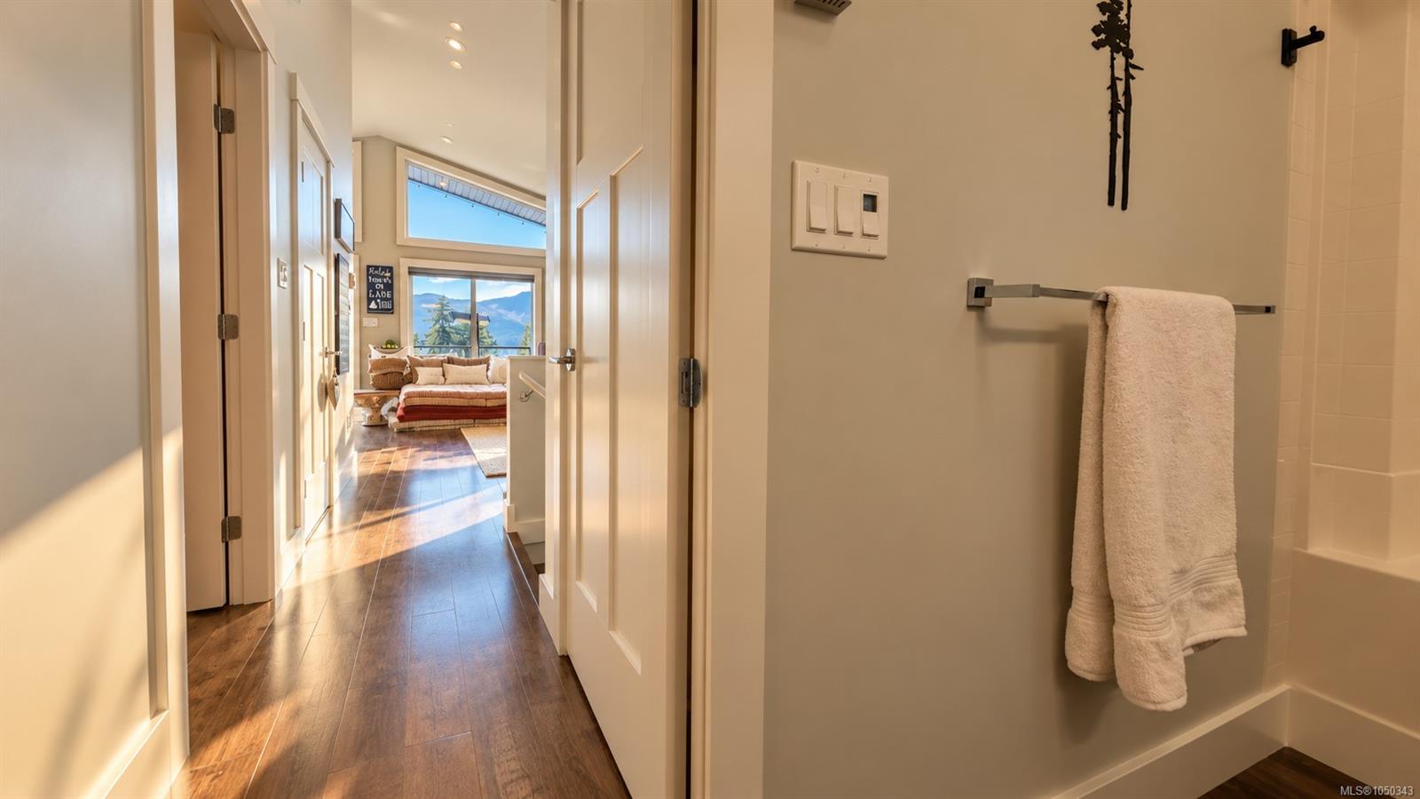 9558 Marble Bay Rd — listing photo 13 of 78
