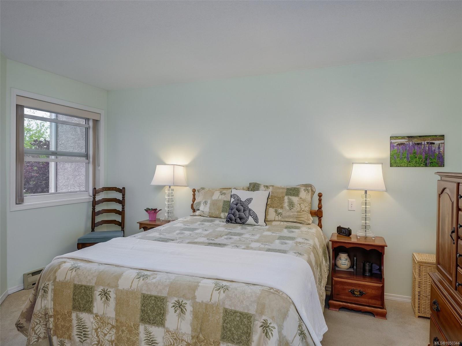 202-7070 West Saanich Rd — listing photo 11 of 28