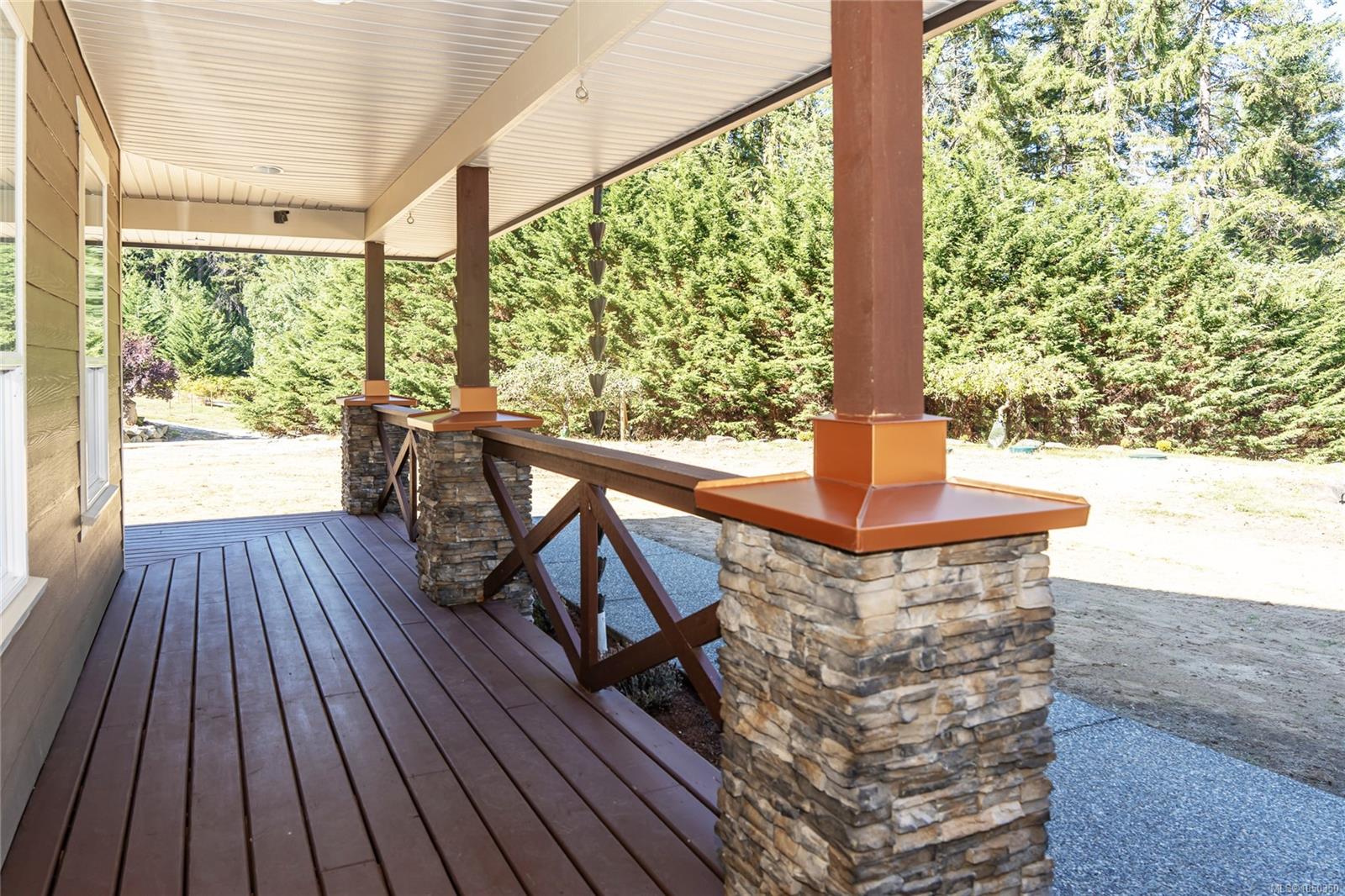 3079 Jameson Rd — listing photo 6 of 96