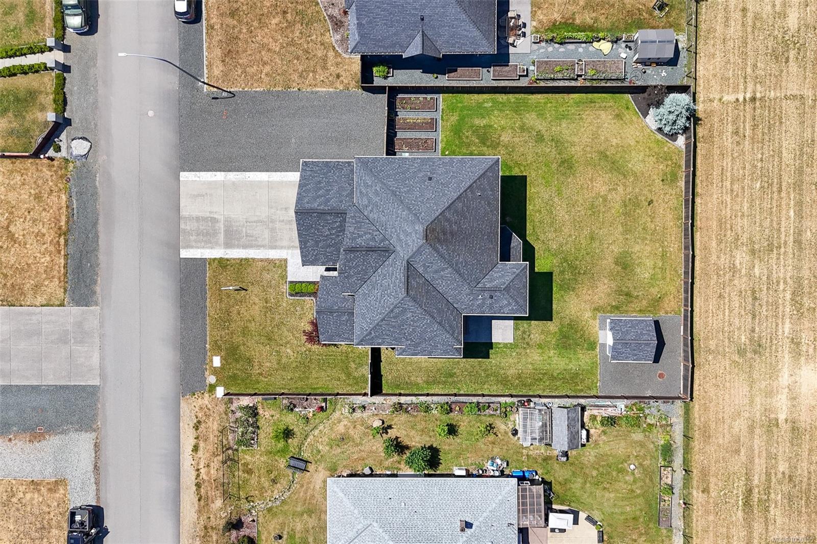 5327 Otter Pl photo 3