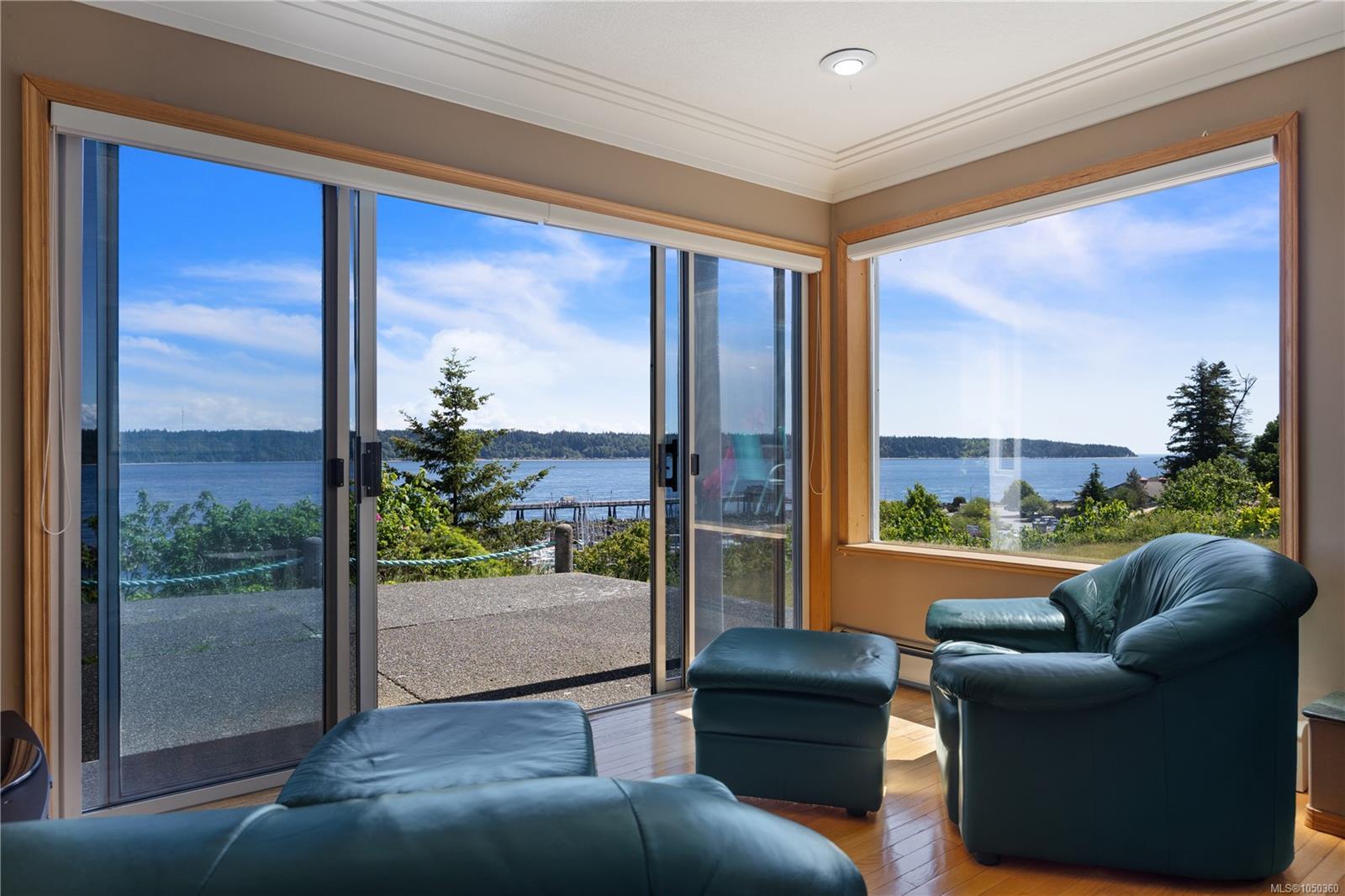 725 Thulin St — listing photo 12 of 73