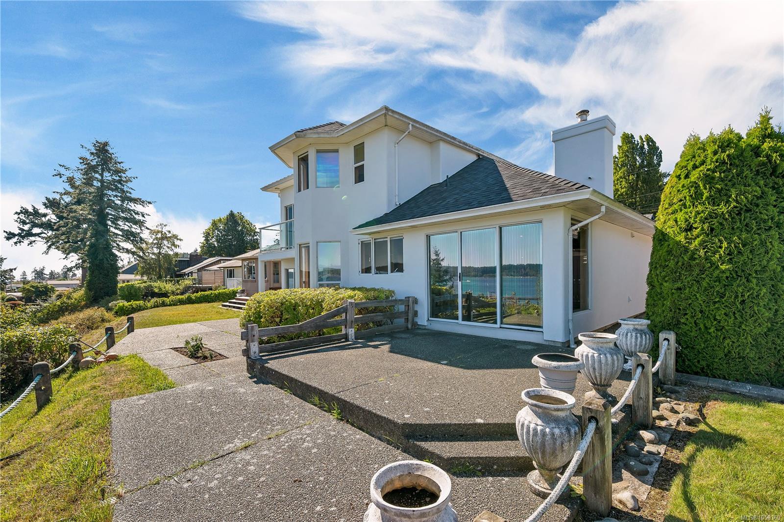 725 Thulin St photo 6