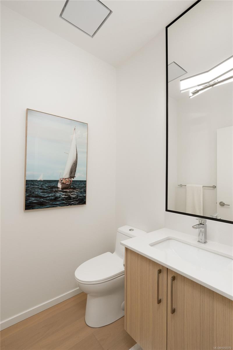 1-2525 Rothesay Ave — listing photo 12 of 35