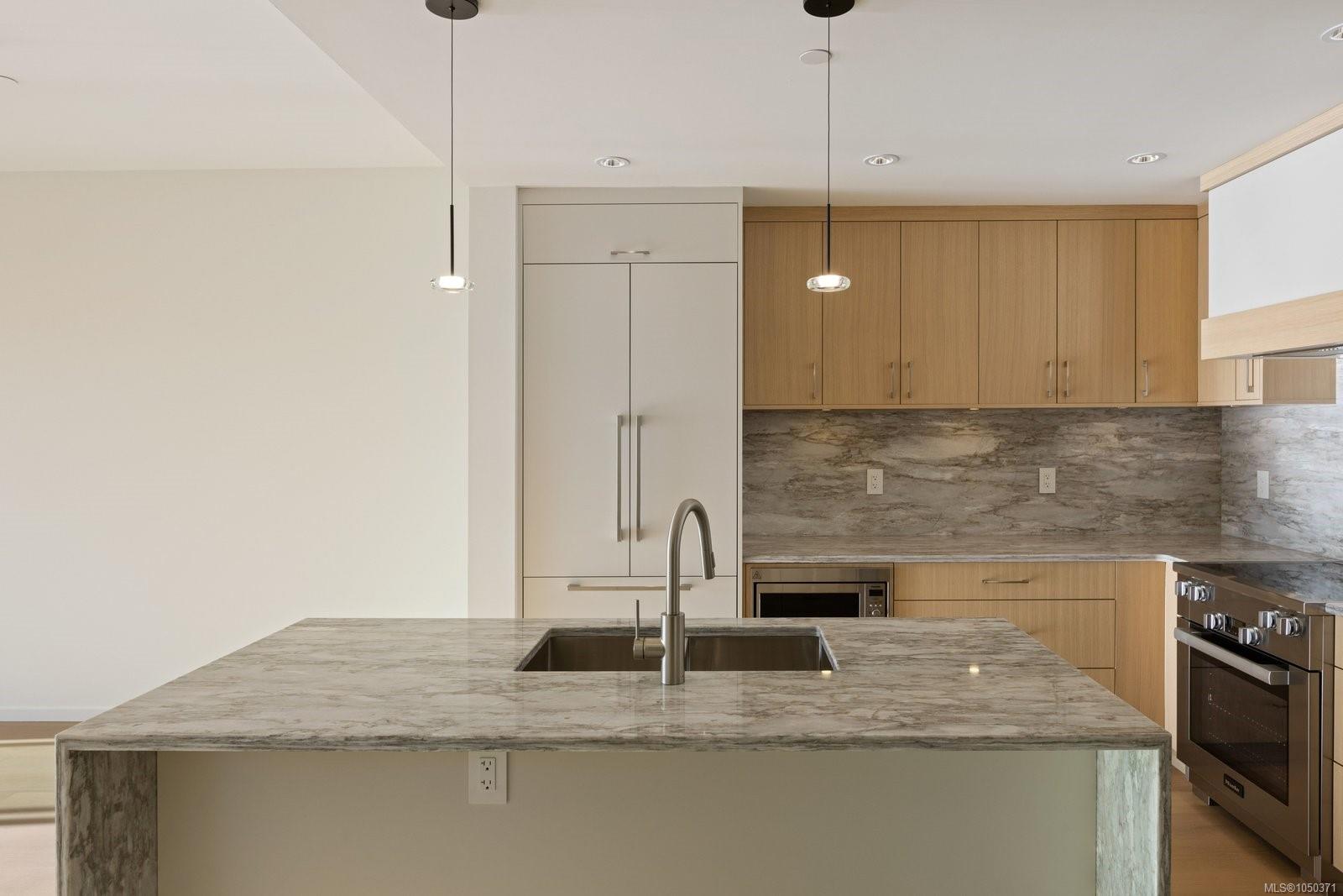 2-10393 Allbay Rd — listing photo 6 of 26