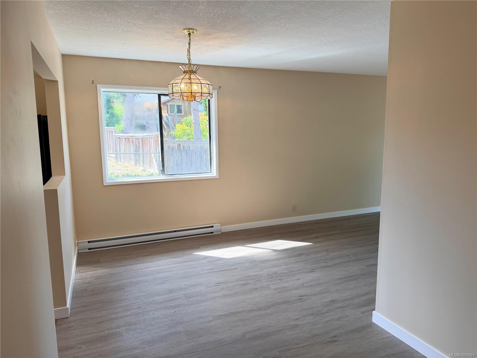 256 Ardenlea Pl — listing photo 13 of 18