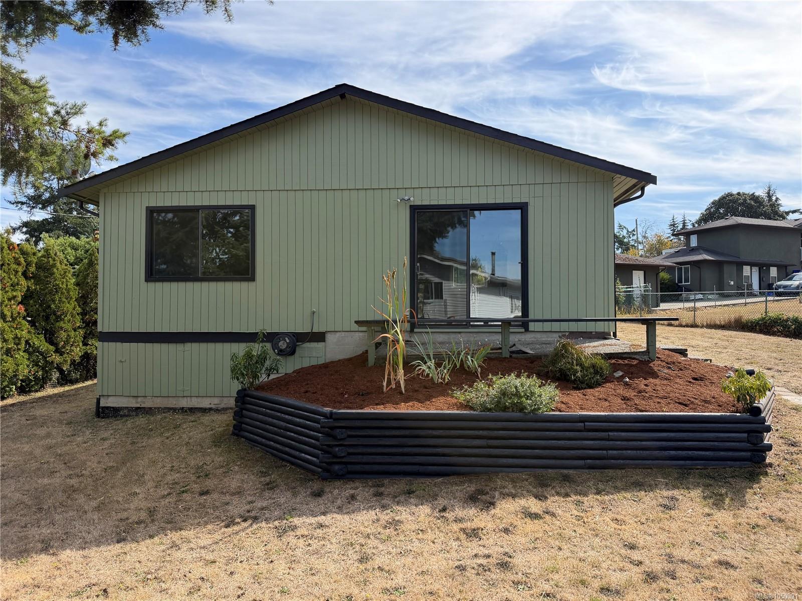 256 Ardenlea Pl — listing photo 4 of 18