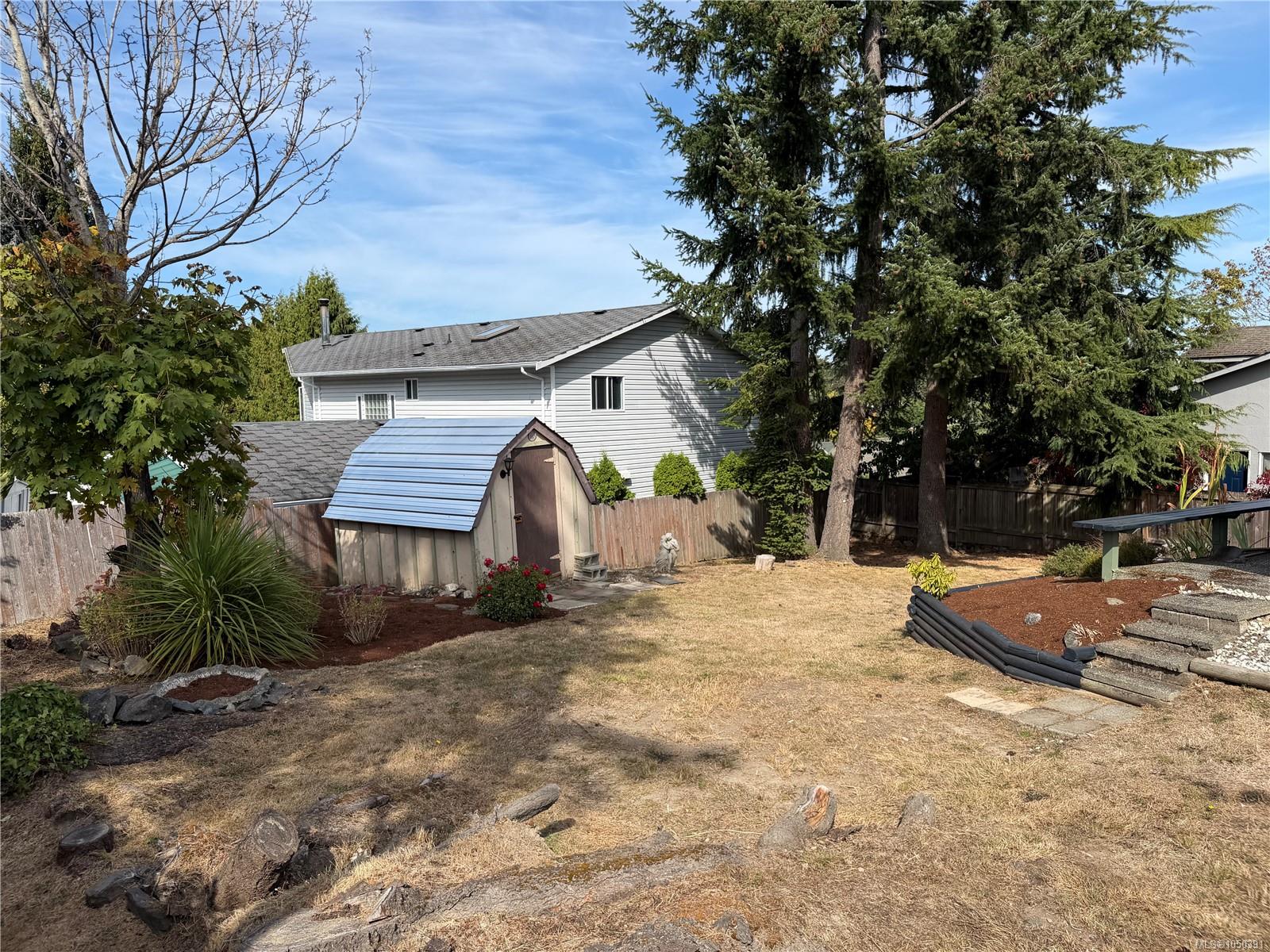 256 Ardenlea Pl — listing photo 6 of 18