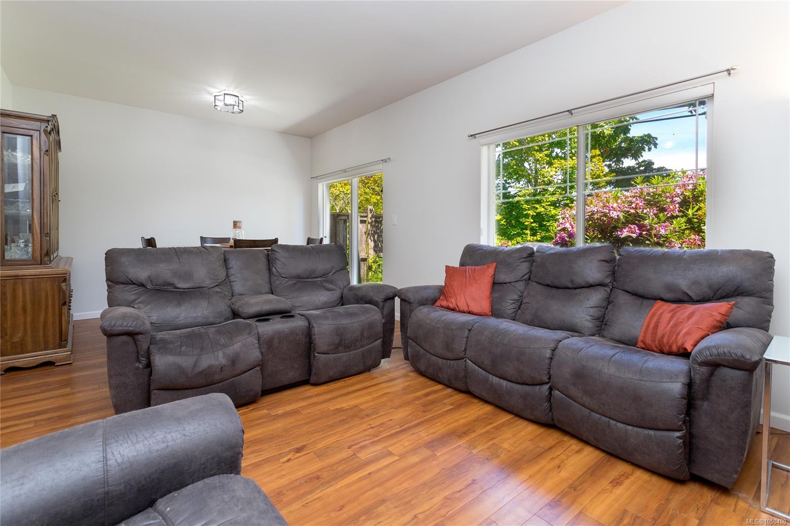 1963 Polo Park Crt — listing photo 14 of 37