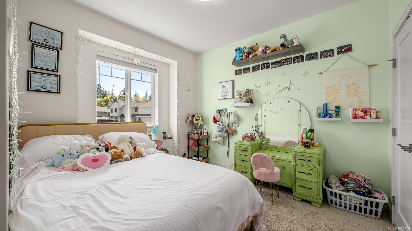 2563 Brookfield Dr — listing photo 11 of 57