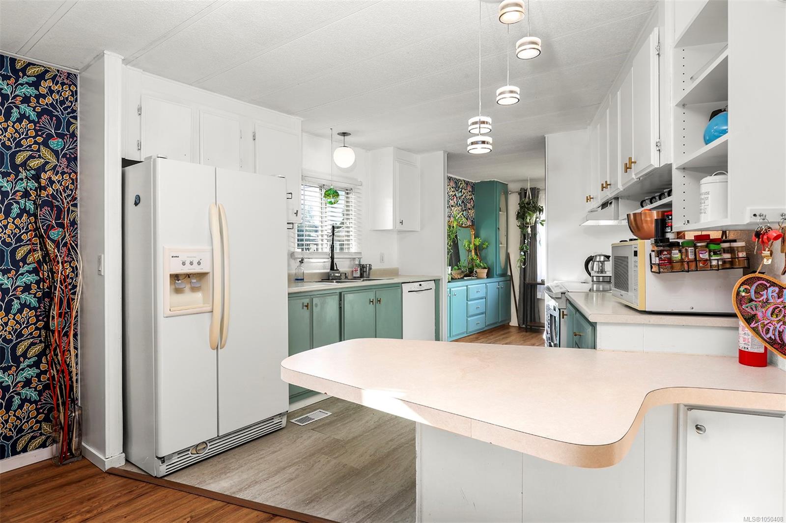 2205 4th St — listing photo 13 of 28