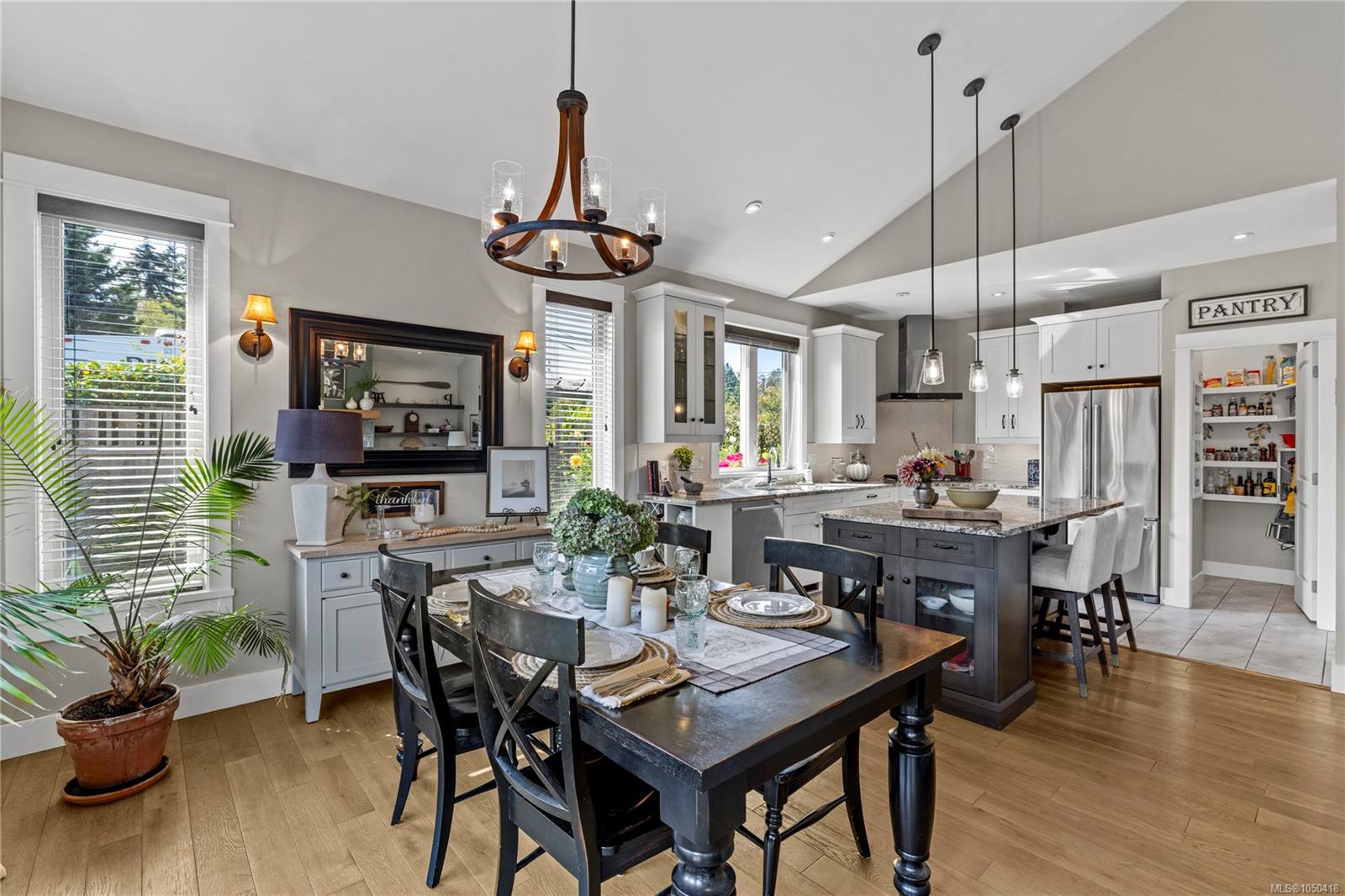 1254 Ormonde Rd — listing photo 8 of 42
