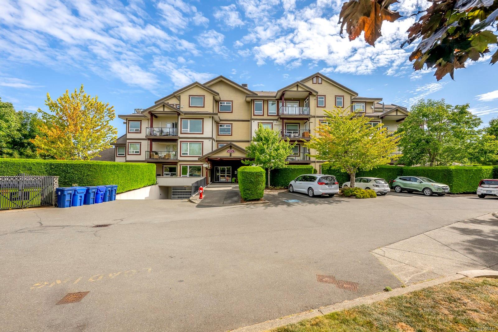 511-3666 Royal Vista Way photo 3
