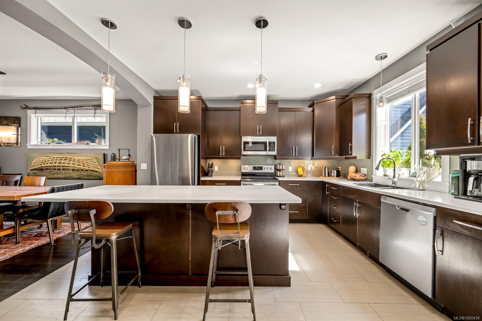 232 2nd St — listing photo 9 of 67