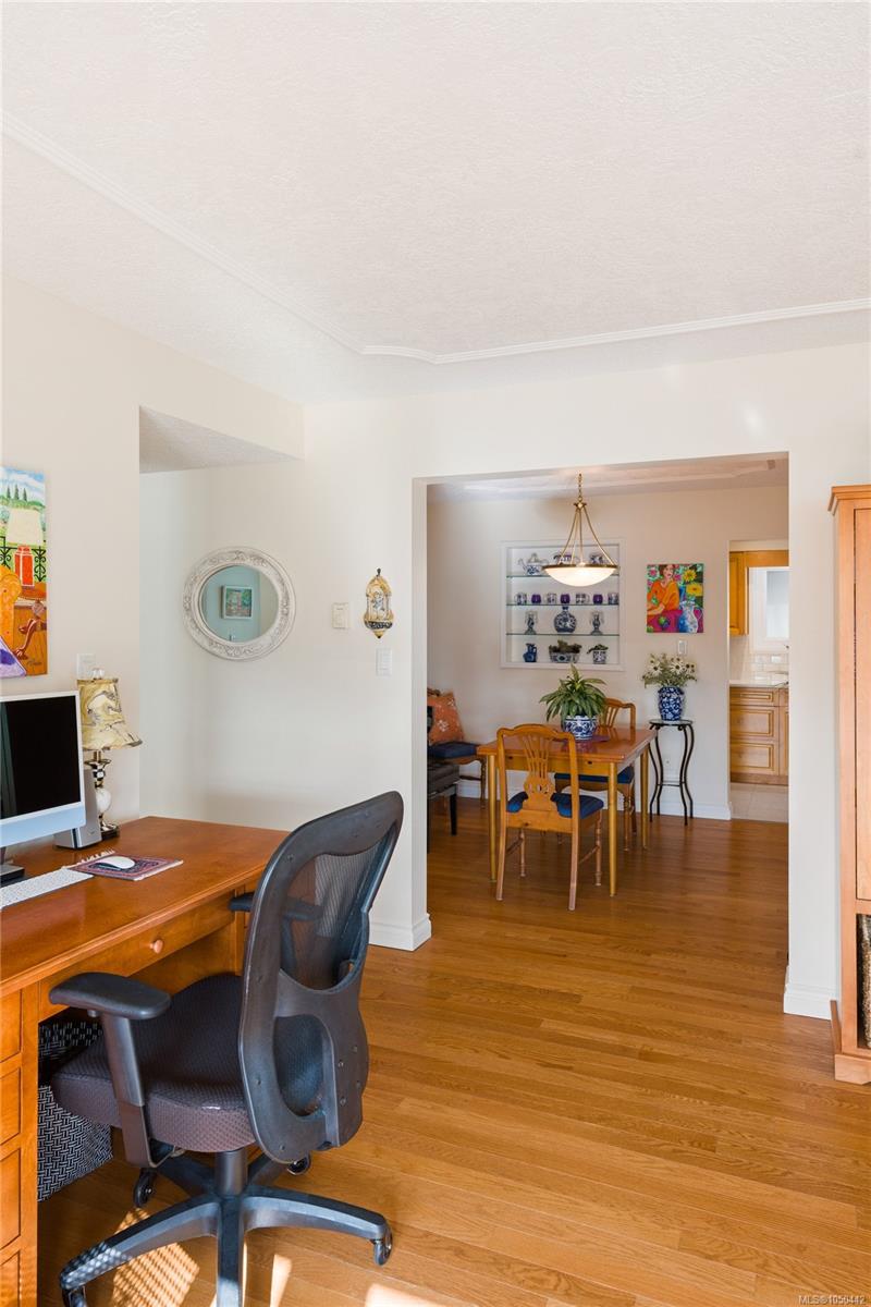 103-1540 Dallas Rd — listing photo 13 of 28