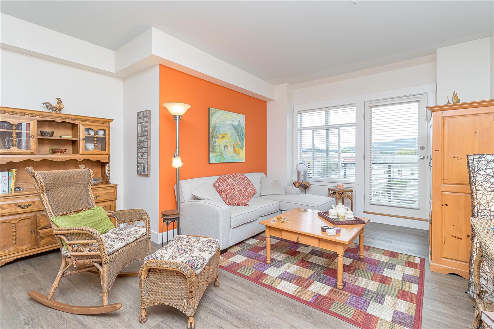 303-5822 Garden St — listing photo 8 of 27