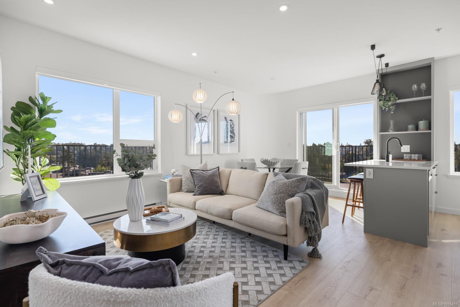 505-1075 Tillicum Rd — listing photo 4 of 41