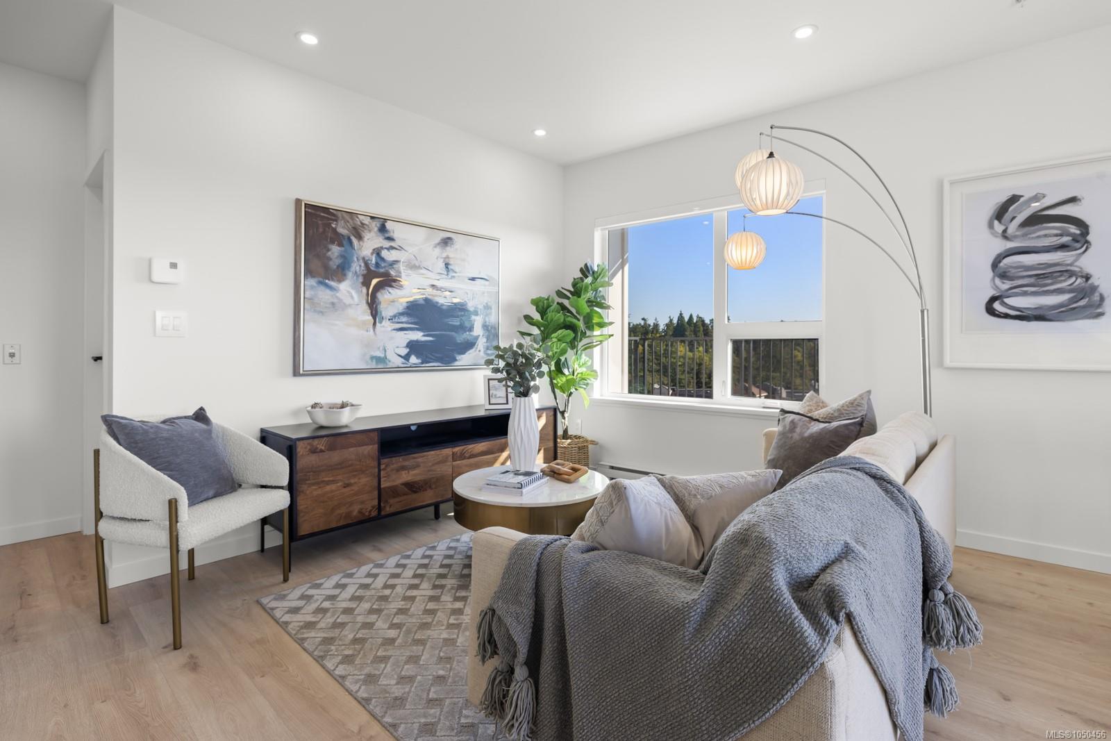 505-1075 Tillicum Rd — listing photo 8 of 41