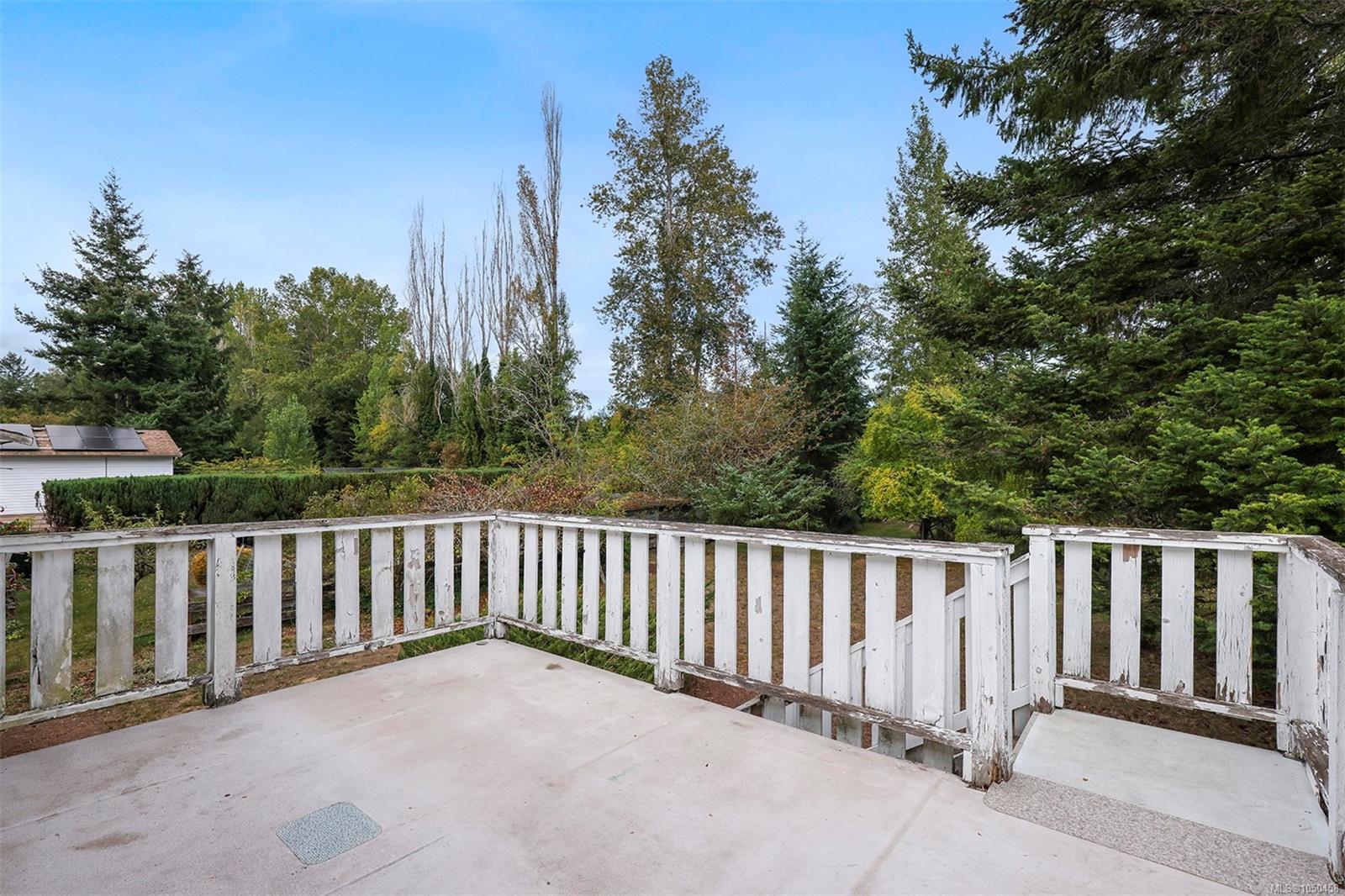 1456 Dogwood Ave — listing photo 14 of 30