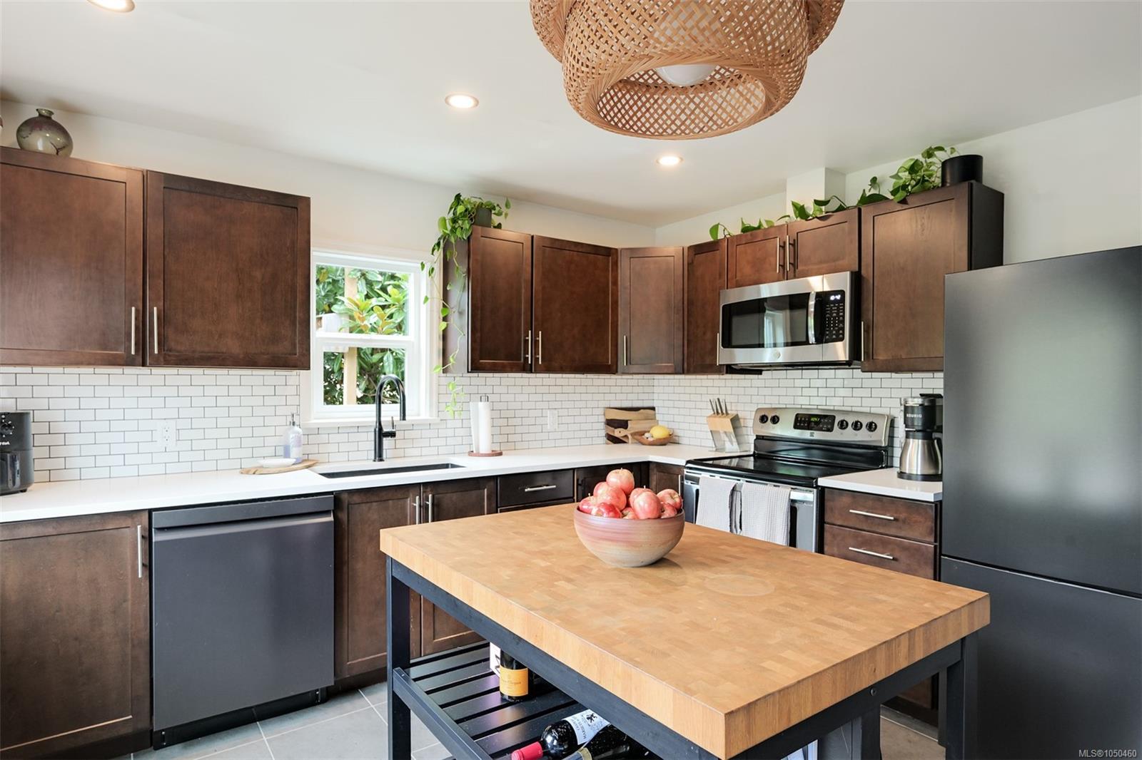 1000 Tattersall Dr — listing photo 8 of 30
