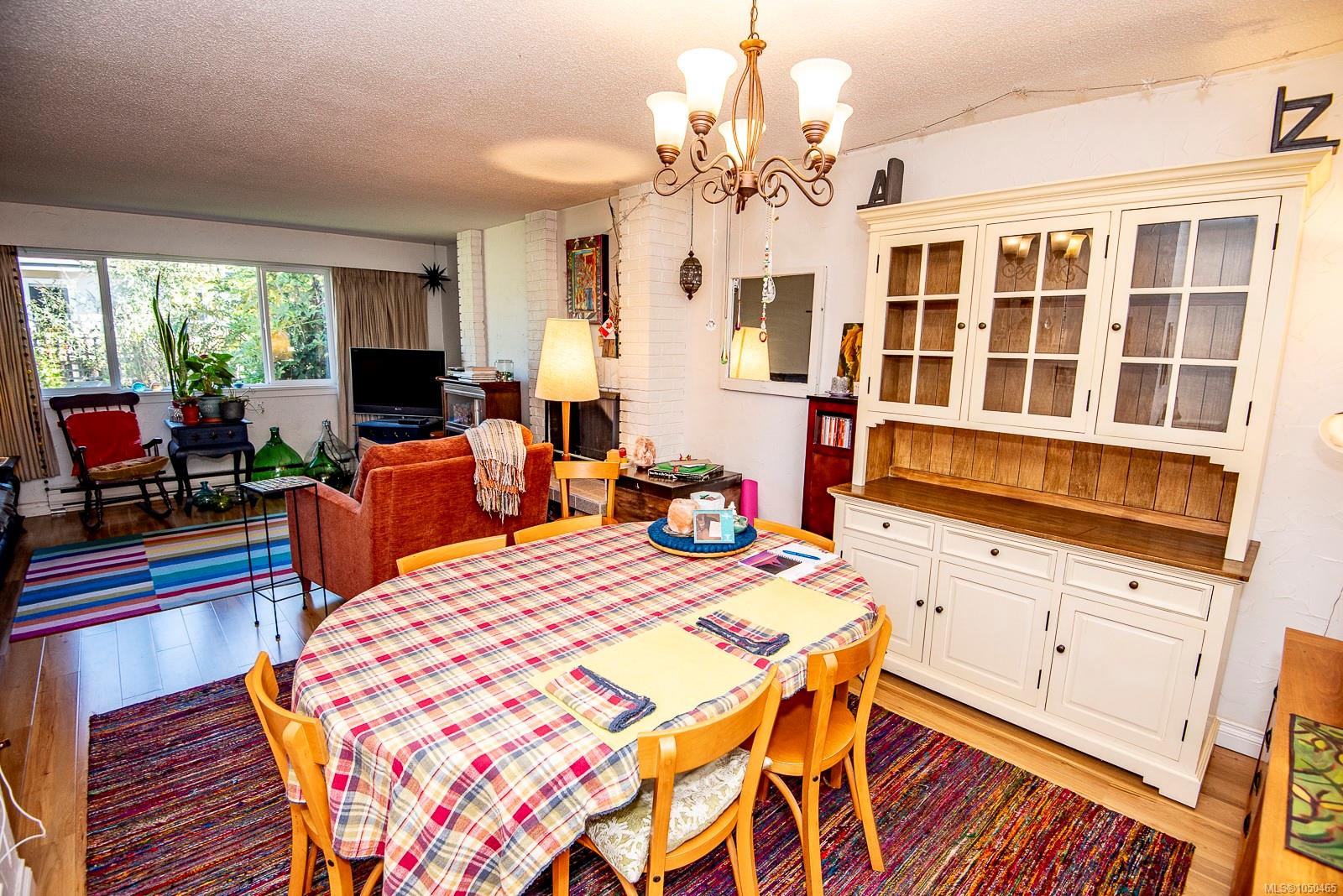 13-3060 Harriet Rd — listing photo 11 of 43