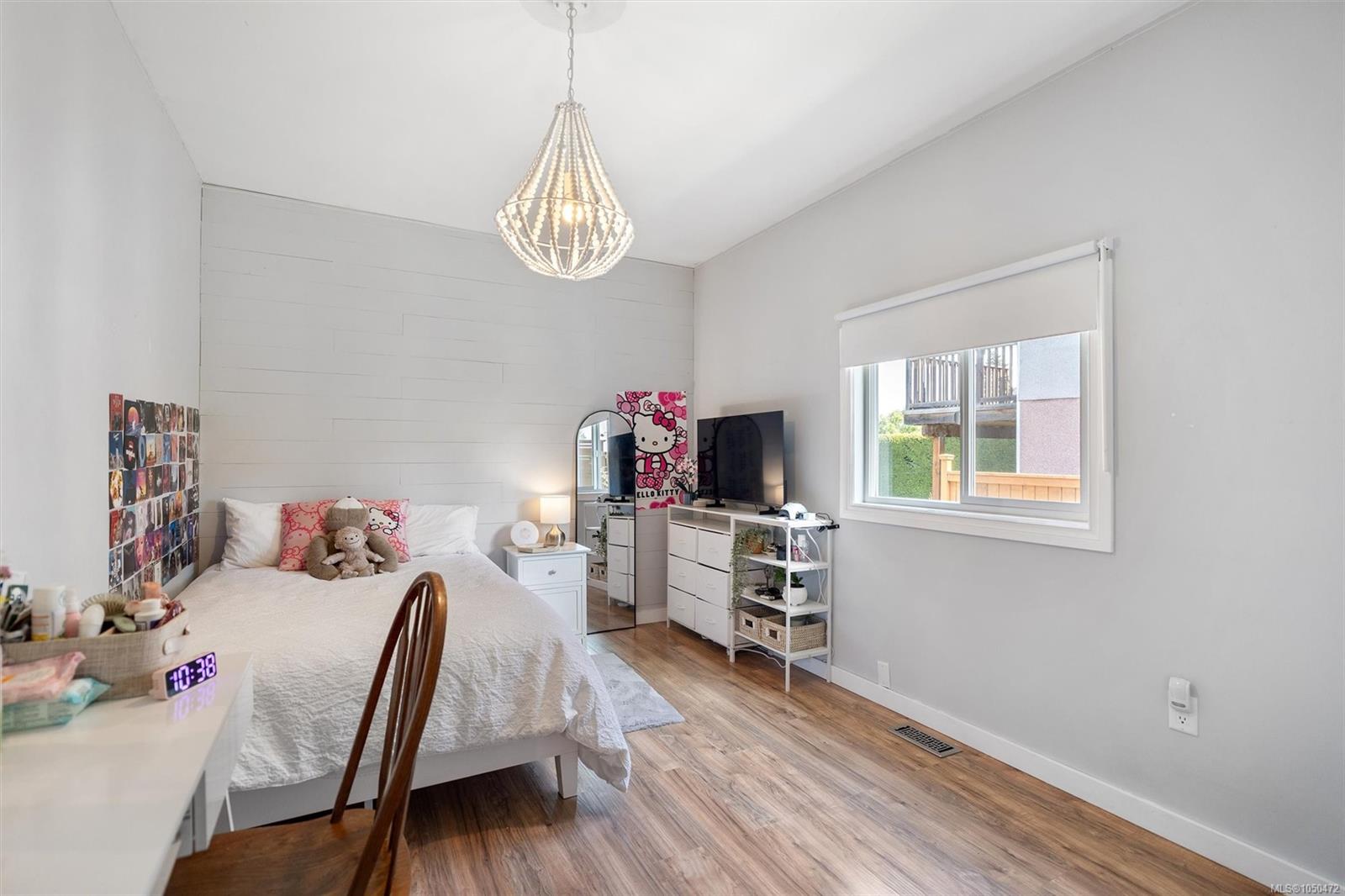 3054 Millgrove St — listing photo 14 of 37