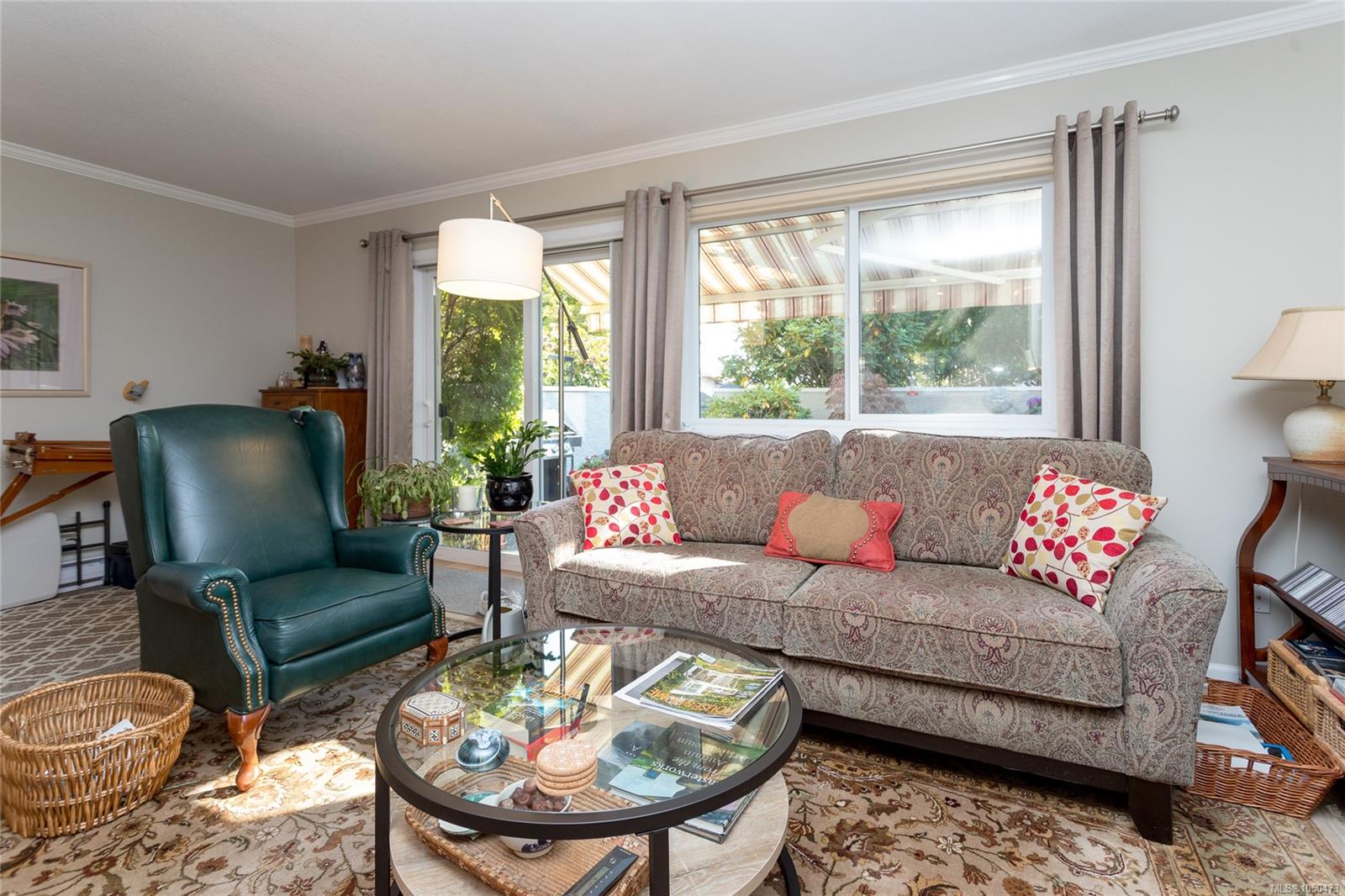 7-9855 Resthaven Dr — listing photo 8 of 31