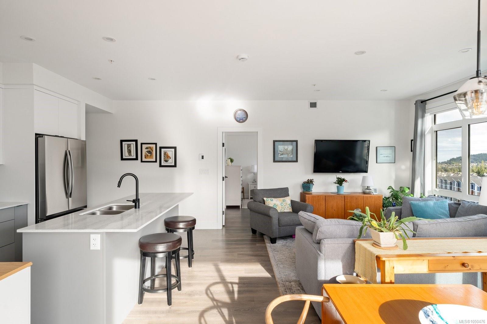 402-1110 Samar Cres photo 7