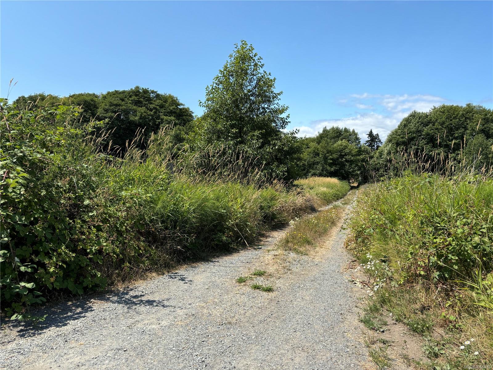 6275 Old East Rd — listing photo 14 of 28
