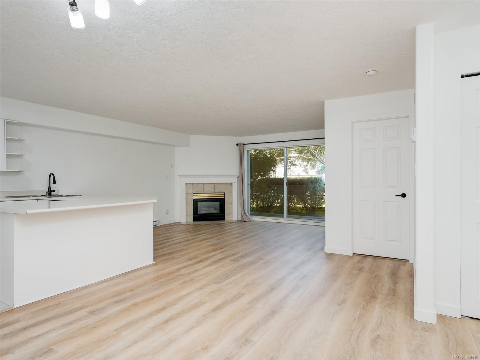 101-3724 Harriet Rd — listing photo 10 of 28