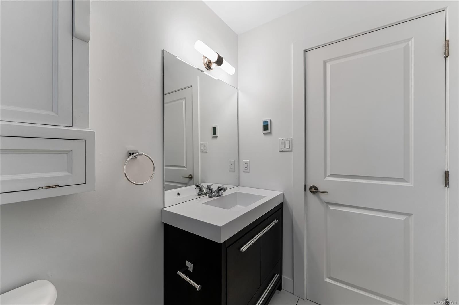 6191 Thomson Terr — listing photo 12 of 42