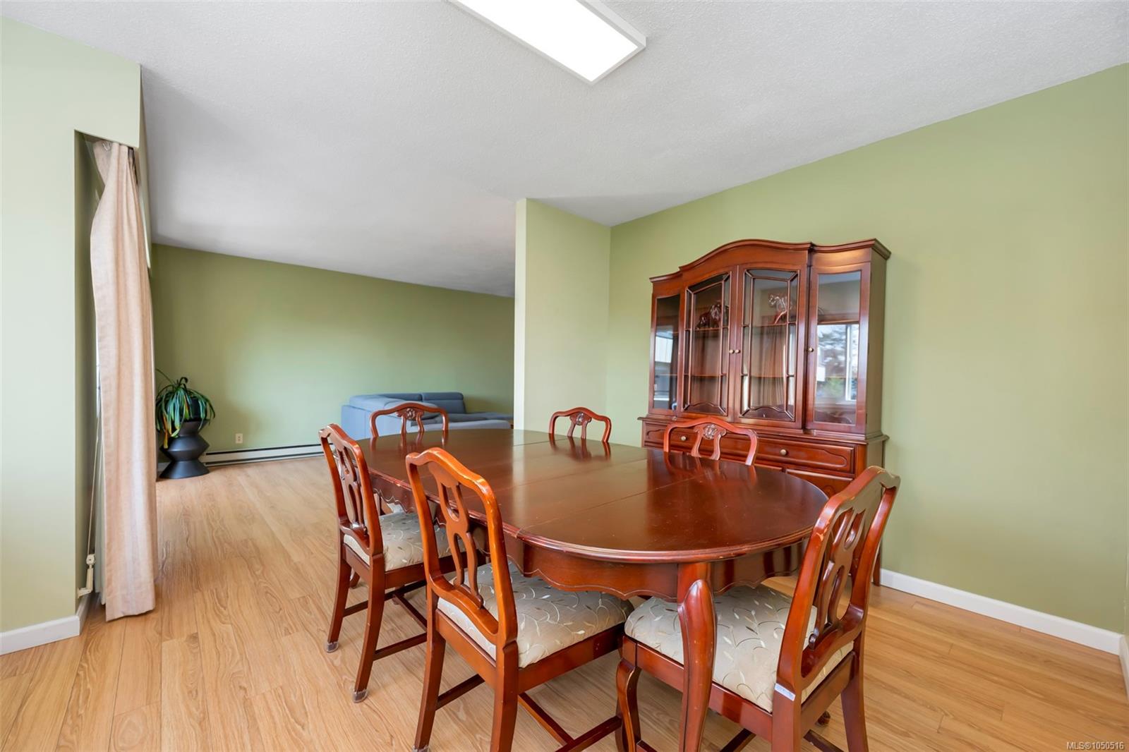 310-853 Selkirk Ave — listing photo 11 of 31