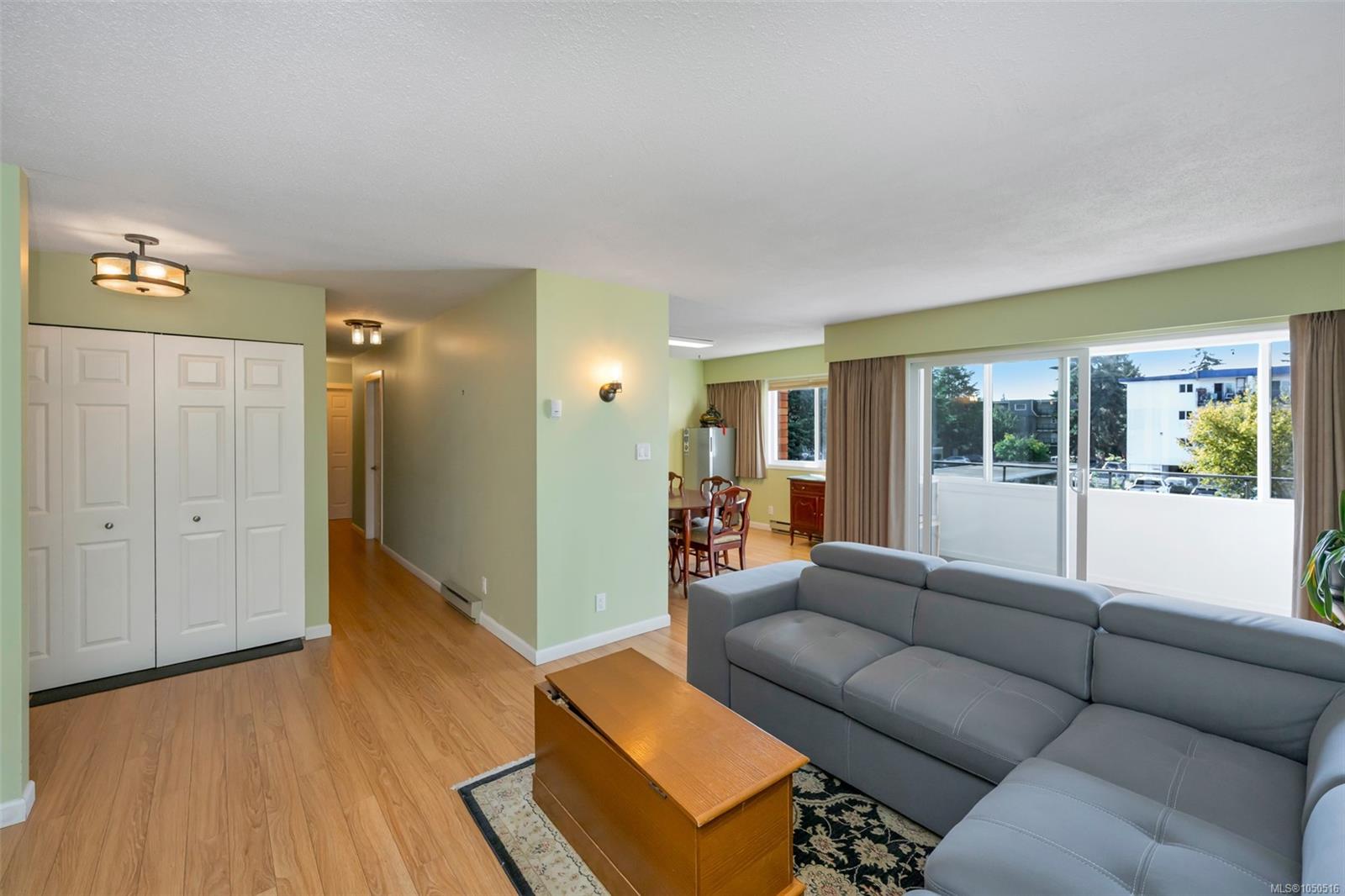 310-853 Selkirk Ave — listing photo 8 of 31