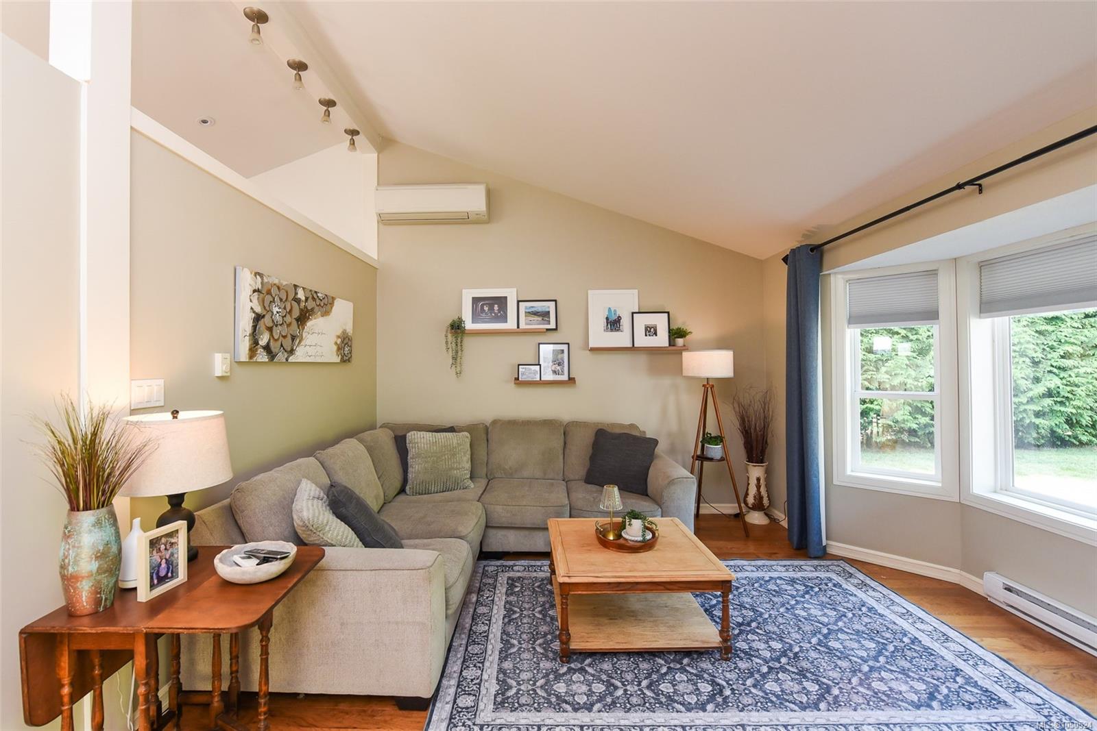1530 Grayling Dr — listing photo 14 of 53