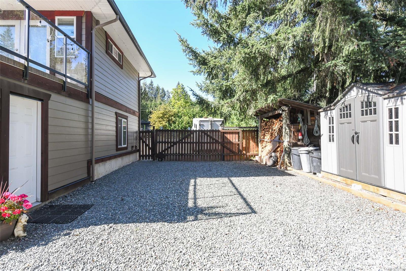 1530 Grayling Dr photo 4