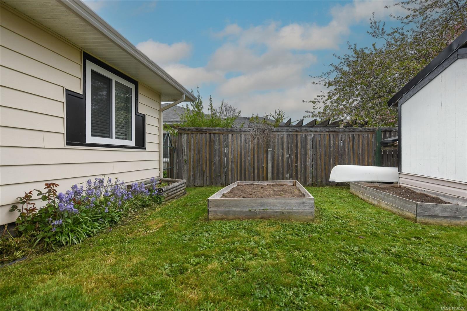 656 14th St — listing photo 6 of 33