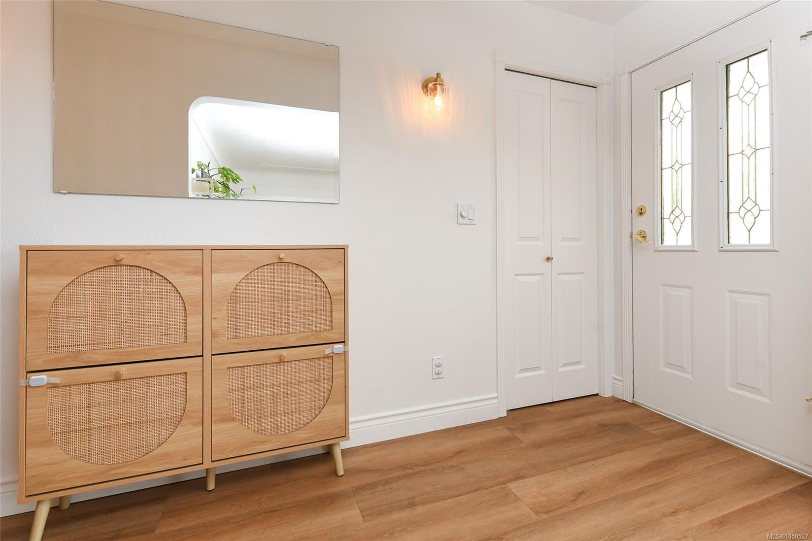 656 14th St — listing photo 9 of 33