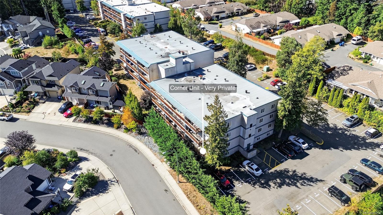 209-4728 Uplands Dr — listing photo 2 of 16